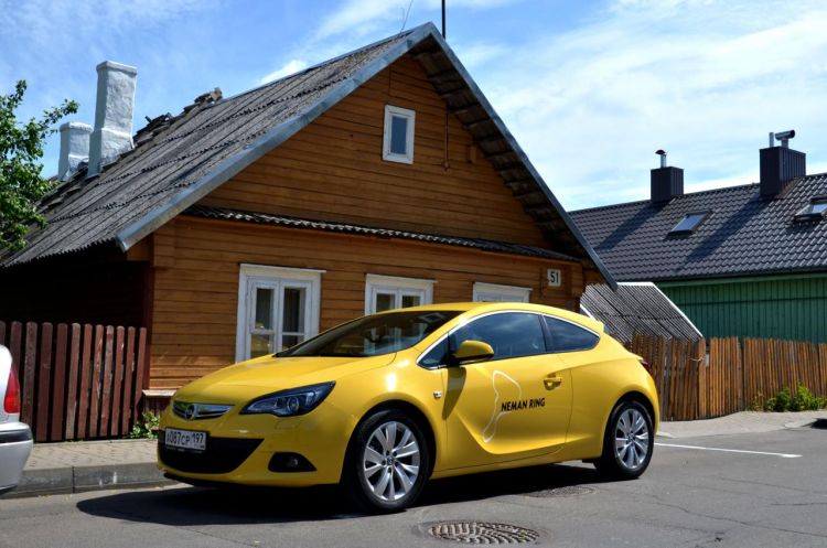 Opel Astra J GTC