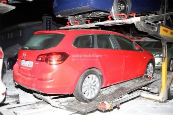 Opel Astra J facelift